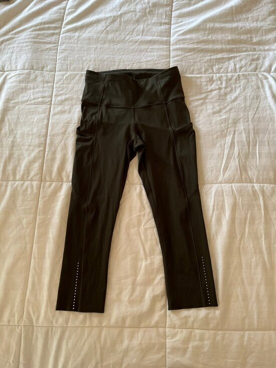 lululemon athletica Fast and Free Crop II 19" Nulux dark olive - Picture 1 of 11